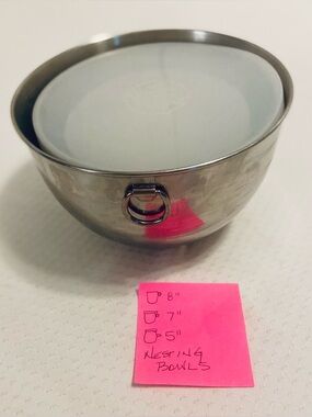 Revere Ware Stainless Steel Nesting Bowls (3) with (2)lids. Signs of use